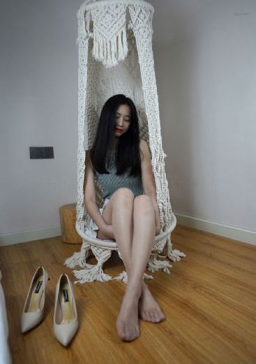 年轻的小姑子