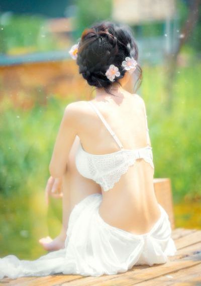 《商务旅行戴帽子》