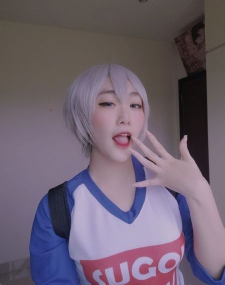 美女和老师拔萝卜