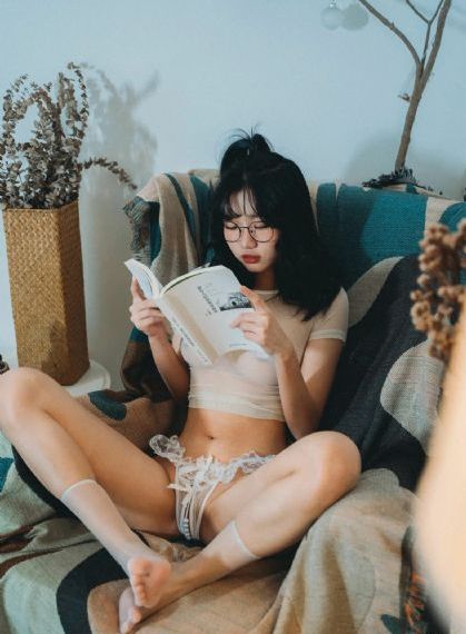 花蝴蝶少女视频