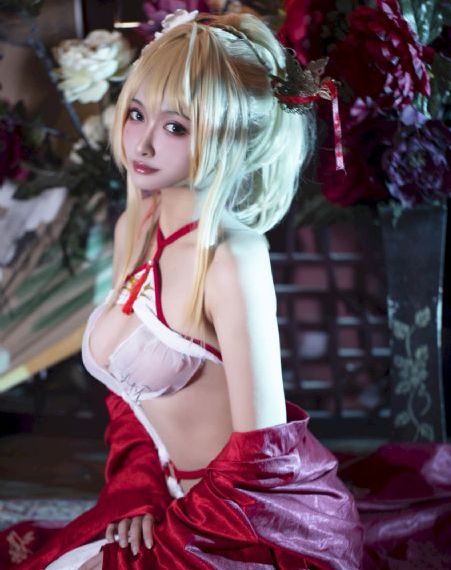 《吊带袜天使》